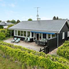 Holiday Home Annalia - 50m from the sea in Funen by Interhome