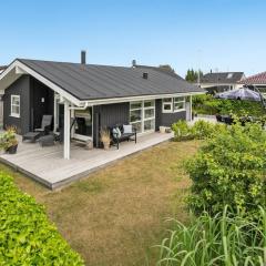 Holiday Home Sjarlotte - 100m from the sea in SE Jutland by Interhome