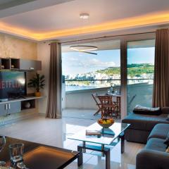 Scenic Modern 3 Bedroom Seaview Apartment