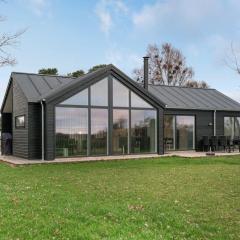 Holiday Home Timmi - 100m from the sea in NE Jutland by Interhome