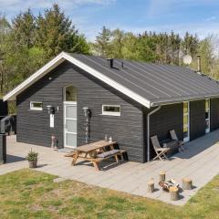 Holiday Home Fritse - 1-9km from the sea in NE Jutland by Interhome