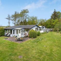 Holiday Home Lenard - 400m from the sea in NE Jutland by Interhome