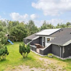 Holiday Home Gothfred - 1km from the sea in NW Jutland by Interhome