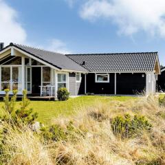 Holiday Home Leya - 900m from the sea in NW Jutland by Interhome