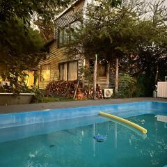 LOFT LA CAYETANA, Grupo Cabaña La Triada