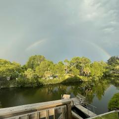 4BR Private Dock, Warm Spring Canal, Kayaks, Canoe