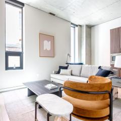 Downtown 1BR w Gym WD walkable location SEA-48