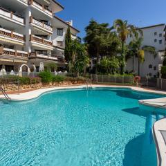 Calahonda park apartment with pool by Costarentals - Ref 91