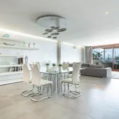 GRAND TERRACE APARTMENT in Puerto de Alcudia