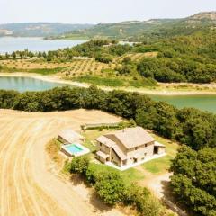 Casale on the lake with sauna and saltwater swimming pool