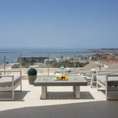 Luxurious apartment with seaviews in El Higueron by Costarentals - Ref 121