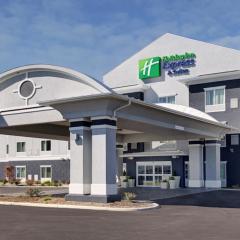 Holiday Inn Express & Suites North Fremont, an IHG Hotel