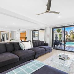 Great 4BR Family Home with Pool + Granny Flat in Broadbeach!