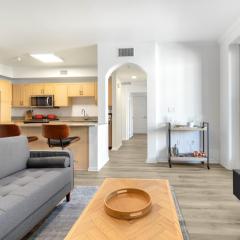 Hollywood 2BR w Gym Pool Spa nr Sunset Blvd LAX-200