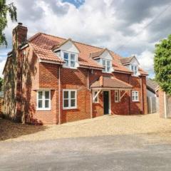 Large detached Cambridgeshire Countryside Home