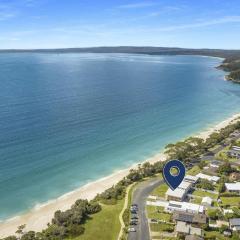 Nelsons Beach House - Belle Escapes Jervis Bay