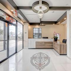 Comfeeni Inn and Suites