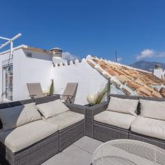 Modern sea view rooftop by Costarentals - Ref 116