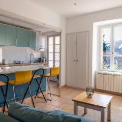 BEL APPARTEMENT DANS LE CENTRE D'AVIGNON