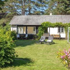 Nice Home In Dronningmlle With Kitchen