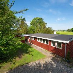 Lovely Holiday Home Near Dyngby Strand