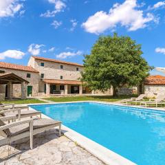 Beautiful Home In Bicici With 4 Bedrooms, Sauna And Outdoor Swimming Pool