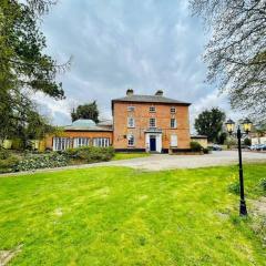 Lydney House Swaffham Sleeps 22