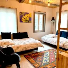 Blaue Wohnung - Goldenes-Häusle