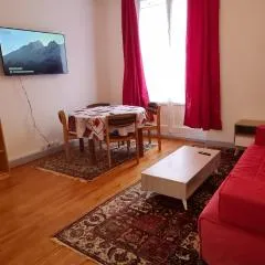 MAIRIE, Apart 50 m2 , Lumineux , Rénové , 4 Pers.