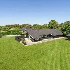 Nice Home In Hadsund With Wifi