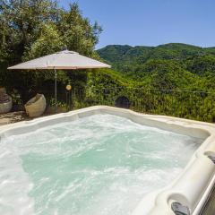 Lovely Apartment In Carcheto Brustico With Hot Tub