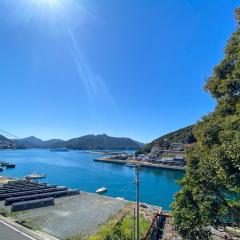 よらんかな〜海と山と暮らす、見晴らしの一棟貸し宿〜