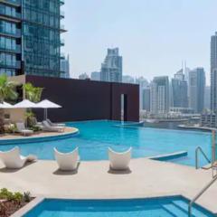 Mesmerizing 1BR Full Marina View at Marina Gate