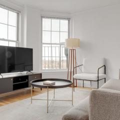 Brookline 1BR w WD nr Green Line BOS-482