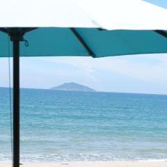 Hidden Beach Bungalow Sea View