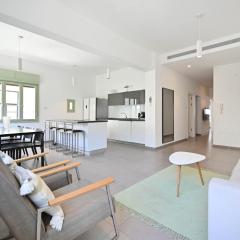 Luminous 3-BR in the Heart of Shenkin by HolyGuest