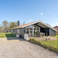 Holiday Home Miikka - 800m to the inlet by Interhome