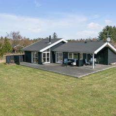 Holiday Home Hampus - 500m from the sea in NE Jutland by Interhome