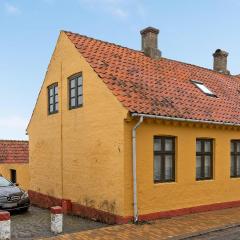 Awesome Home In Allinge With 2 Bedrooms And Wifi