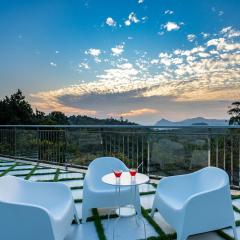 HOTEL WHITE HOUSE, Munnar