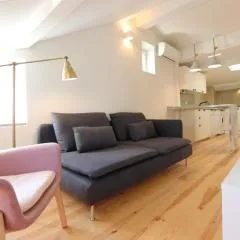 The Romantic Nest - the Perfect Getaway at Downtown, 6th-floor no lift