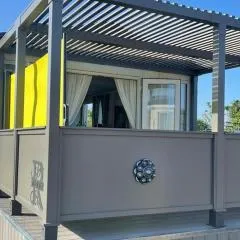 Amazing chalet in Oostkapelle with garden