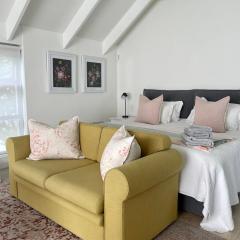 African Flame Apartment