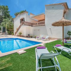 Tacaritx de Bonaire, with pool and garden