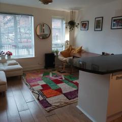 Arty & Cosy 2BD Flat with a Garden - Bethnal Green