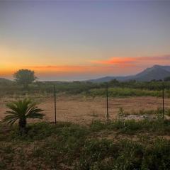 Appartement neuf avec jardin et vue panoramique mer montagnes baie de Calvi