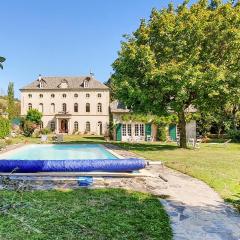 Beautiful Home In Espalion With Outdoor Swimming Pool, Wifi And 10 Bedrooms