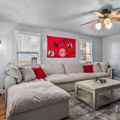 King Beds and TV's in Every Bedroom, Charming Retreat near UCM MOWAMI214