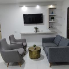 Apartamento con ubicación estratégica