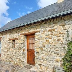 Awesome Home In Erbray With Kitchen